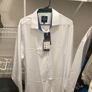 NWT! Brand new White Tom Baine shirt. XXL. Slim Fit